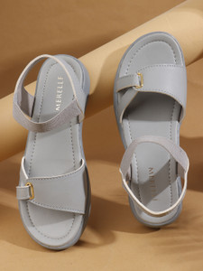 Merelle Women Flats