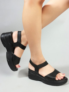 Colo Women Wedges