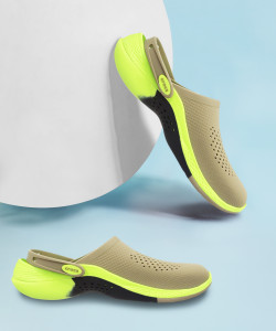 CROCS Men Clogs