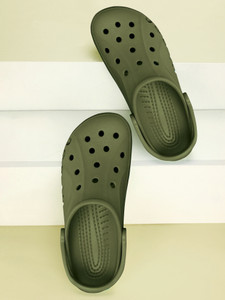 CROCS Baya Men Clogs