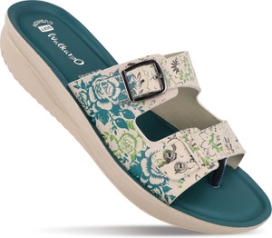 WALKAROO Women Casual