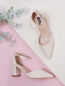 SHERRIF Cream Block Women Heels