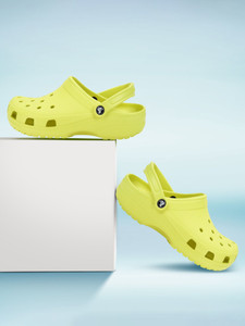 CROCS Classic Men Clogs