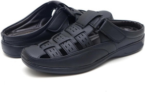 BOLTAGO Men Sandals
