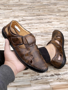 TOASTY TOES Men Sandals