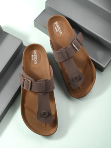 UNDERROUTE Men Sandals