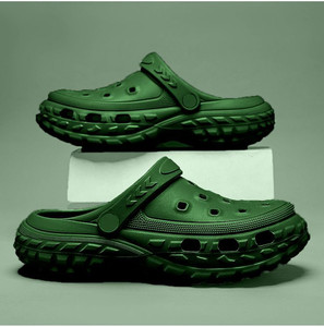 SECRITAS Men Clogs