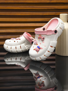 DEFLOW Women Clogs