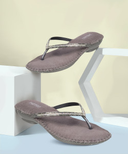 METRO Women Flats