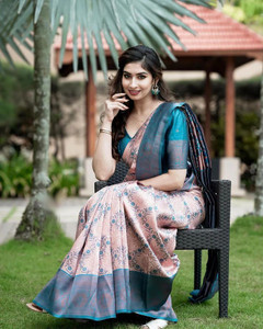 KanjiQueen Woven Kanjivaram Silk Blend, Pure Silk Saree