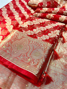 Banaras silk palace Embellished Banarasi Organza Saree