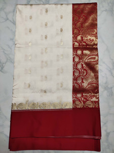 R B SAREE HOUSE बुना हुआ गारद प्योर सिल्क साड़ी