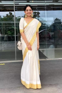 StyleDeal Solid/Plain Daily Wear Cotton Blend Saree
