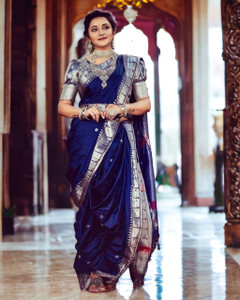 V And V Shop Woven, Animal Print, Embroidered, Floral Print, Hand Painted, Printed, Solid/Plain, Applique Kanjivaram Jacquard, Pure Silk Saree