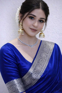 Tilfelle Woven Banarasi Satin Saree