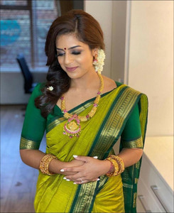 mishihouse Woven Banarasi Jacquard Saree