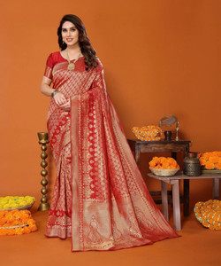 AA AAGIRI Woven Kanjivaram Silk Blend Saree