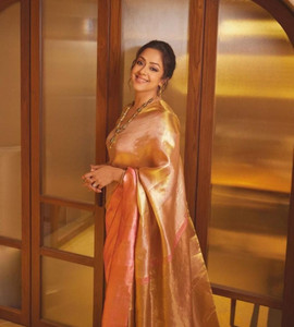 Kohinoor Textiles Solid/Plain Kanjivaram Tissue, Silk Blend Saree