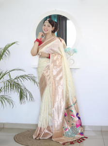 Bansari Textiles Printed, Self Design, Paisley, Woven, Embellished, Applique Kanjivaram Jacquard, Art Silk Saree