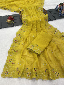 niesha fashion Embroidered, Floral Print Bollywood Georgette Saree