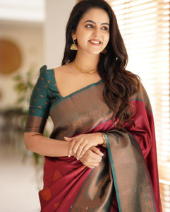 Mervadiya Self Design, Woven Kanjivaram Art Silk, Pure Silk Saree