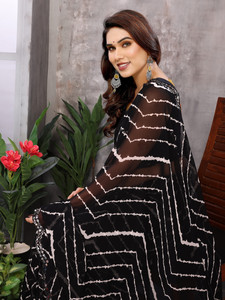 TTH Striped Leheria Georgette Saree