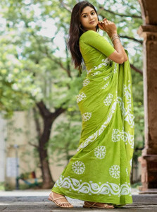Shiv Clothing Printed Ikkat Pure Cotton Saree