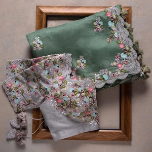 sareya veela Embellished, Embroidered Bollywood Organza Saree