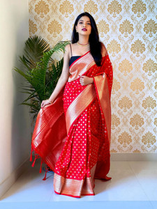 KanjiQueen Woven, Self Design Kanjivaram Silk Blend, Pure Silk Saree