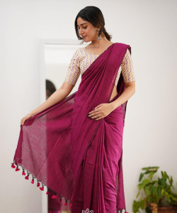 FASHIONIUM Solid/Plain Handloom Cotton Blend Saree