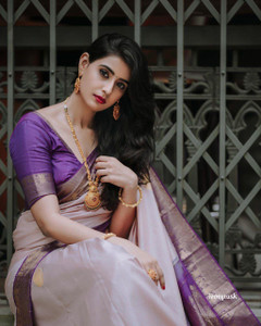het designer studio Self Design, Paisley, Digital Print, Blocked Printed, Woven, Graphic Print, Checkered Banarasi Jacquard, Art Silk Saree