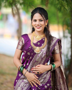 AVANTIKA FASHION Woven Kanjivaram Pure Silk, Art Silk Saree