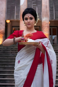Bansari Textiles Embellished, Applique Bollywood Art Silk Saree