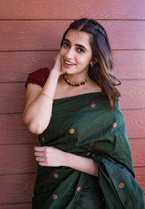 PRANJAL ART Self Design, Floral Print Kanjivaram Jacquard, Art Silk Saree