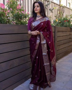 Maheshwari Silk Saree with Silver Border - Purple – theCraftVillage