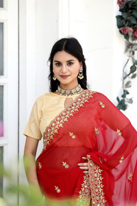 PRETTYAGE Solid/Plain, Embroidered Bollywood Georgette, Silk Blend Saree