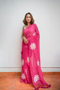 VILLAGIUS Floral Print Handloom Pure Cotton Saree