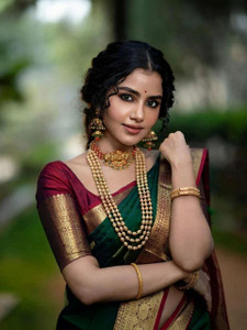 AVANTIKA FASHION Woven Kanjivaram Pure Silk, Art Silk Saree