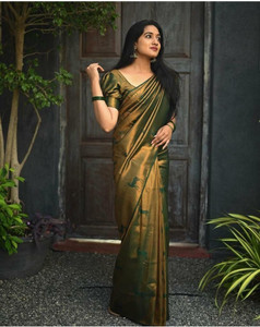 Spetila Woven, Floral Print Kanjivaram Silk Blend, Jacquard Saree