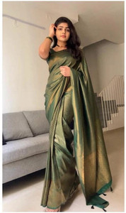 AVANTIKA FASHION Woven Kanjivaram Pure Silk, Art Silk Saree