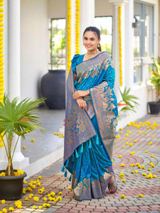 MANOHARI Woven Banarasi Jacquard Saree