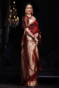 Tasrika Woven Kanjivaram Silk Blend Saree