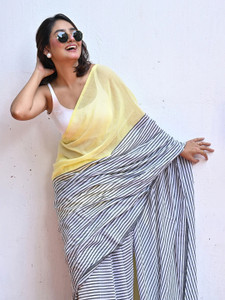 FashDeal Striped, Digital Print Bollywood Linen Saree