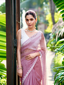 SIRIL Embellished Bollywood Net Saree