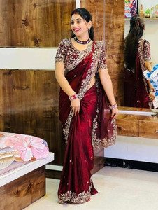 GRUHNAREE एम्ब्रॉइडरेड, एम्बेलिश्ड बॉलीवुड साटन साड़ी