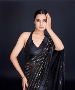 Clemira Embellished Bollywood Georgette Saree