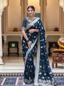 ZILVIRA Woven Kanjivaram Pure Silk, Silk Blend Saree