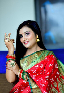 SAFIYASAREE Embroidered Sambalpuri Satin Saree