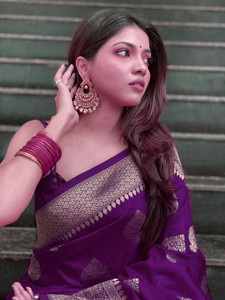 GORAL Embellished, Self Design, Woven Kanjivaram Art Silk, Jacquard Saree