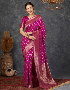 Samah Self Design, Woven, Embellished Kanjivaram Silk Blend, Jacquard Saree
